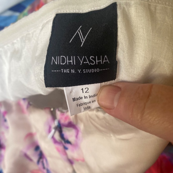 Stunning Nidhi Yasha formal by Anthro - Picture 8 of 8